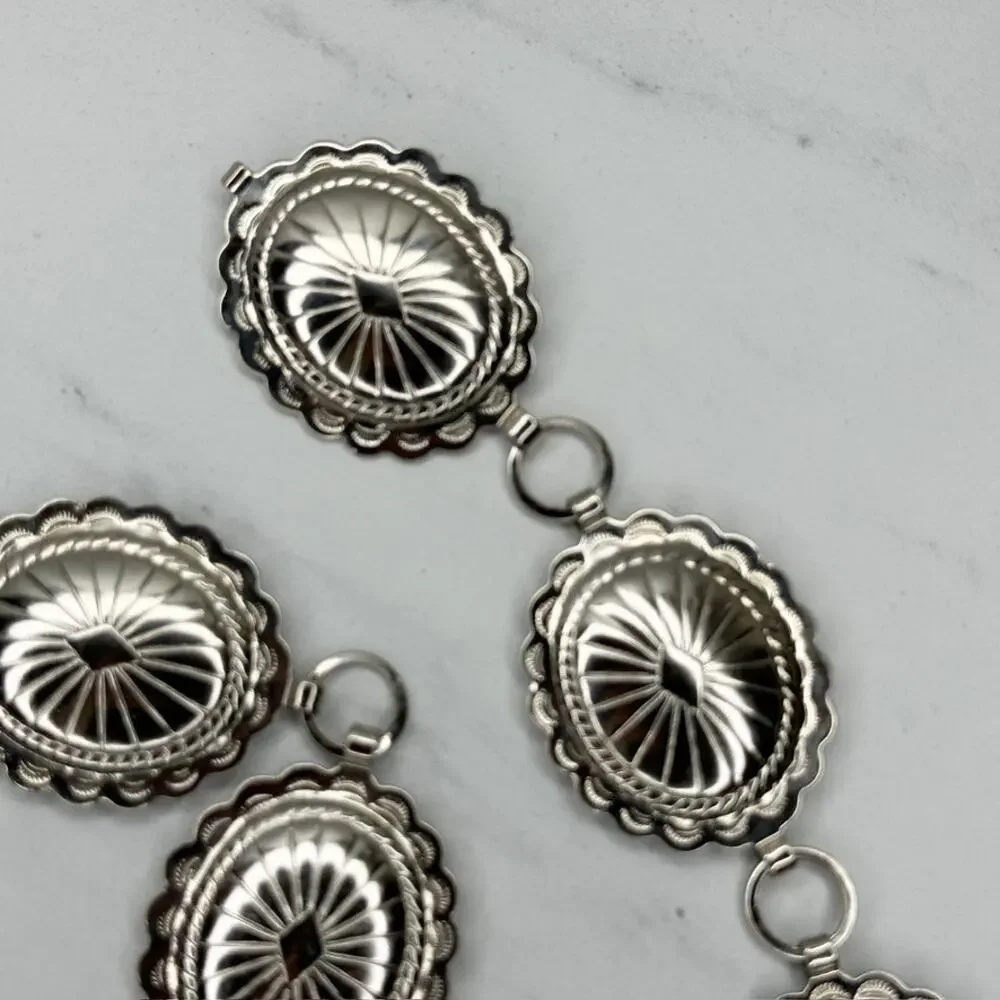Womens Silver Tone Oval Concho Ribbed Dome Chain Belt Small/Medium (S/M) ✨